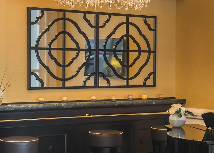 Starhotels Michelangelo Otel 4*