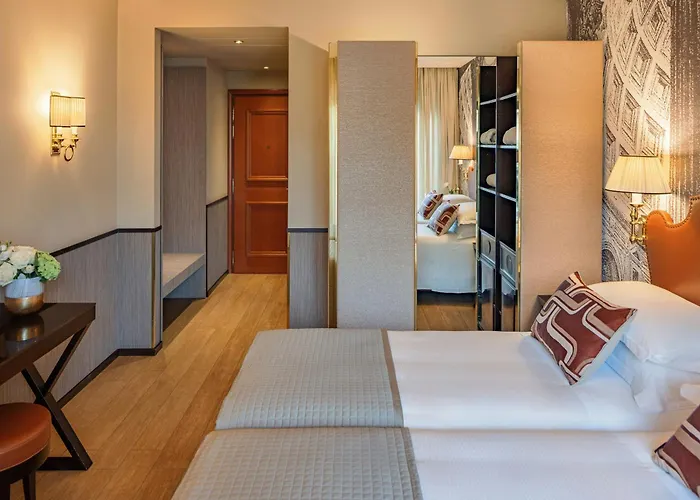 Starhotels Michelangelo Otel