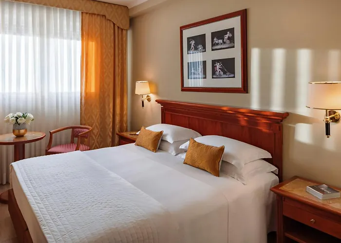 Starhotels Michelangelo Szálloda 4*