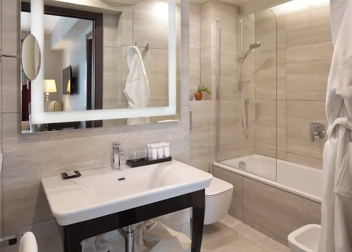 Starhotels Michelangelo Szálloda 4*